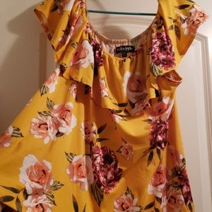 2XL Fashion Nova top